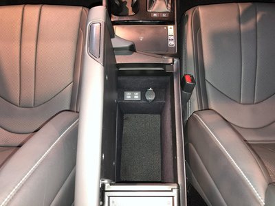 2023 Lexus ES thumbnail 33