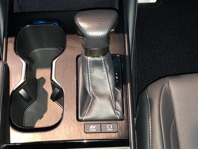 2023 Lexus ES thumbnail 23