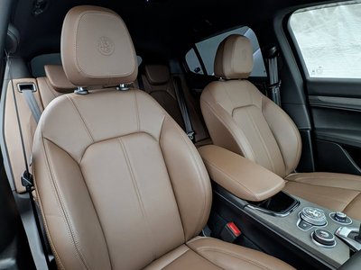 صورة 11 لـ 2024 ALFA Romeo STELVIO
