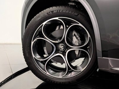 صورة 10 لـ 2024 ALFA Romeo STELVIO