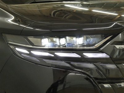 صورة 9 لـ 2025 Toyota ALPHARD