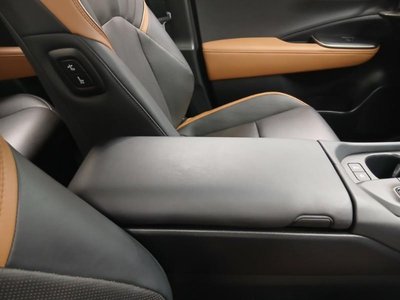 2022 Toyota CROWN CROSSOVER — фото 20