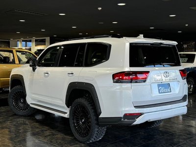 2023 Toyota LAND CRUISER 300 — фото 32