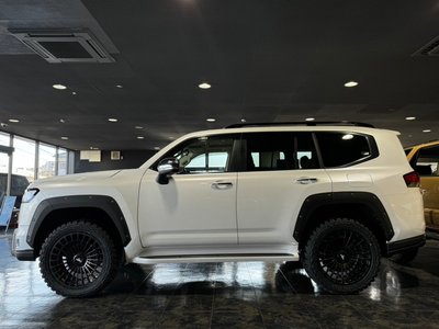 2023 Toyota LAND CRUISER 300 — фото 24