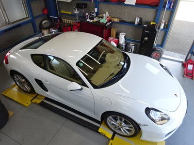 2015 Porsche CAYMAN thumbnail 57
