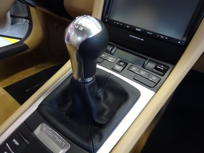 2015 Porsche CAYMAN thumbnail 23