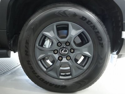 صورة 3 لـ 2025 Lexus GX