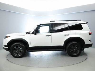 صورة 11 لـ 2025 Lexus GX