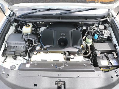 صورة 2 لـ 2018 Toyota LAND CRUISER PRADO