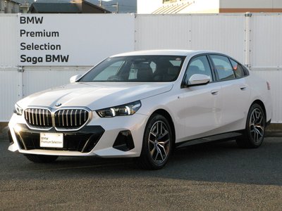 2024 BMW 5 SERIES — фото 1