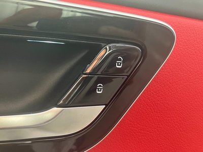 2025 Mercedes-BENZ C-CLASS AMG photo 10