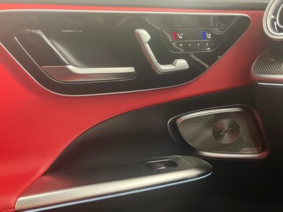2025 Mercedes-BENZ C-CLASS AMG thumbnail 37
