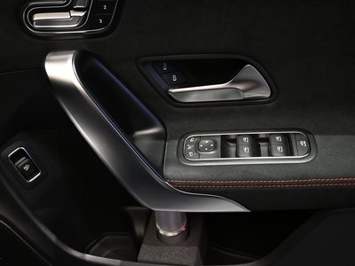 2025 Mercedes-BENZ CLA thumbnail 32