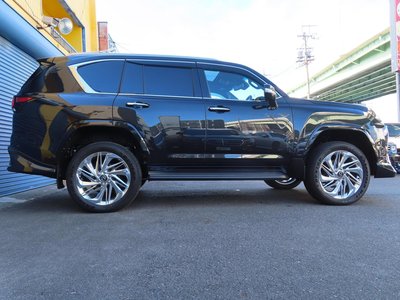 2026 Lexus LX — миниатюра 16