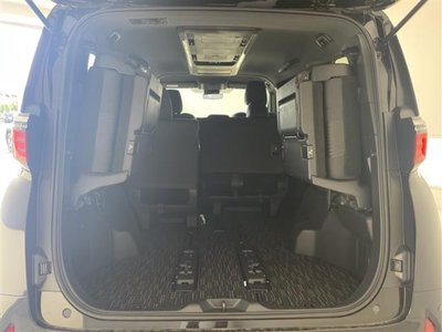 2025 Toyota ALPHARD — фото 22