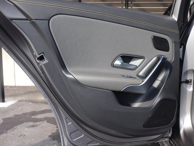 صورة 31 لـ 2019 Mercedes-BENZ A-CLASS AMG