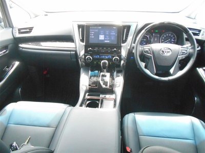صورة 11 لـ 2023 Toyota ALPHARD