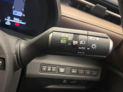 2025 Lexus LBX thumbnail 46
