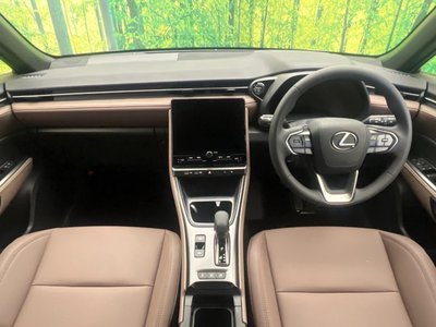 2025 Lexus LBX photo 2