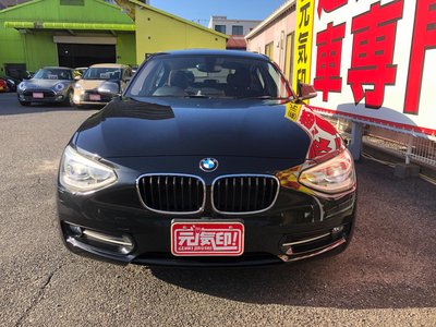 2011 BMW 1 SERIES photo 2