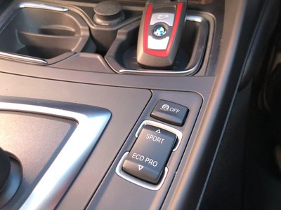 2011 BMW 1 SERIES photo 16