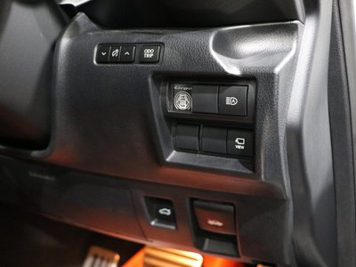 صورة 24 لـ 2024 Lexus IS