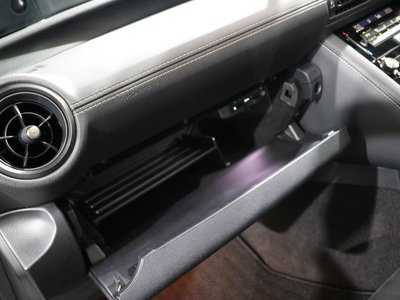 صورة 37 لـ 2024 Lexus IS