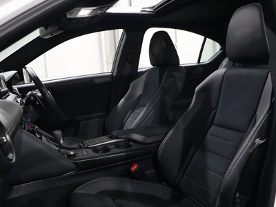 صورة 15 لـ 2024 Lexus IS