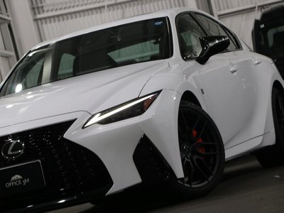 صورة 65 لـ 2024 Lexus IS