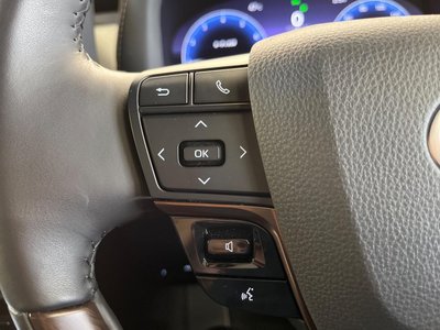 صورة 32 لـ 2025 Toyota ALPHARD