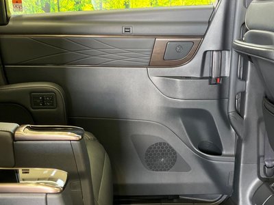 صورة 63 لـ 2025 Toyota ALPHARD