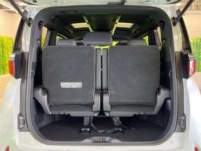 صورة 56 لـ 2025 Toyota ALPHARD