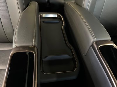 صورة 68 لـ 2025 Toyota ALPHARD