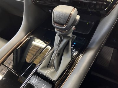 صورة 22 لـ 2025 Toyota ALPHARD
