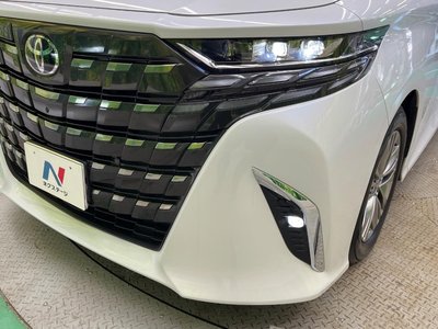 صورة 74 لـ 2025 Toyota ALPHARD