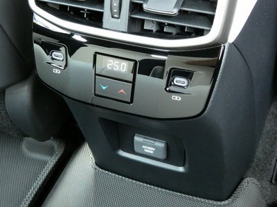 صورة مصغرة 68 لـ 2025 Lexus RX
