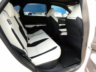 صورة مصغرة 60 لـ 2025 Lexus RX