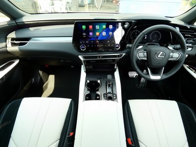 صورة مصغرة 97 لـ 2025 Lexus RX