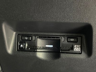 صورة 62 لـ 2025 Toyota ALPHARD