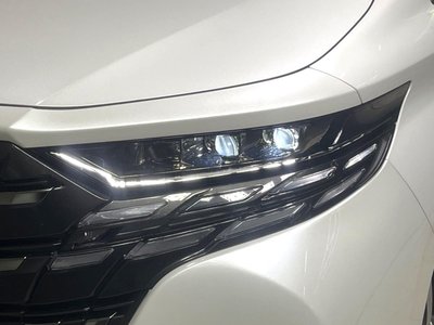 صورة 13 لـ 2025 Toyota ALPHARD