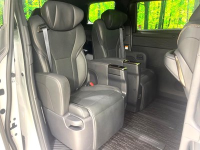 صورة 60 لـ 2025 Toyota ALPHARD