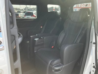 صورة 11 لـ 2024 Toyota ALPHARD