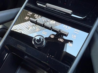 صورة مصغرة 51 لـ 2024 Porsche CAYENNE
