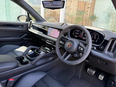 صورة مصغرة 24 لـ 2024 Porsche CAYENNE