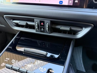 صورة مصغرة 48 لـ 2024 Porsche CAYENNE