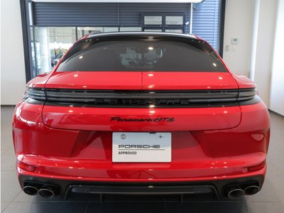 2025 Porsche PANAMERA photo 5