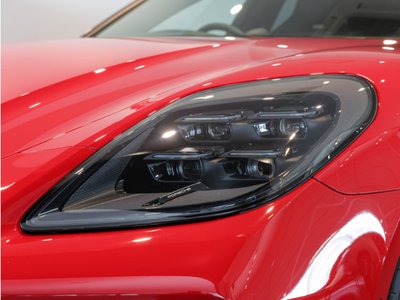 2025 Porsche PANAMERA photo 7