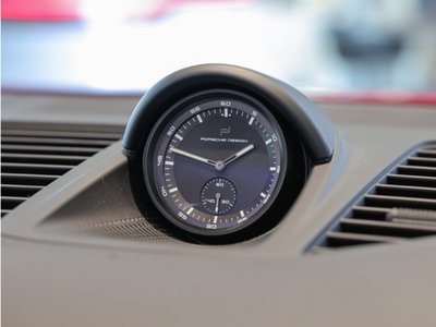 2025 Porsche PANAMERA photo 14