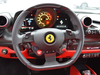 2021 Ferrari F8 SPIDER — фото 5