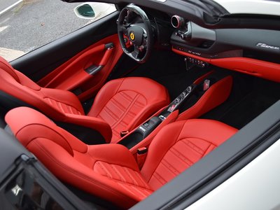 2021 Ferrari F8 SPIDER — фото 13